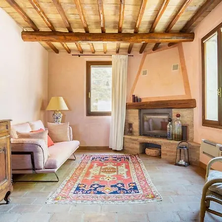 Apartment Charming Castle Montelagello