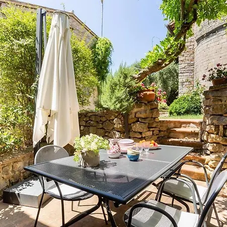 Charming Castle *