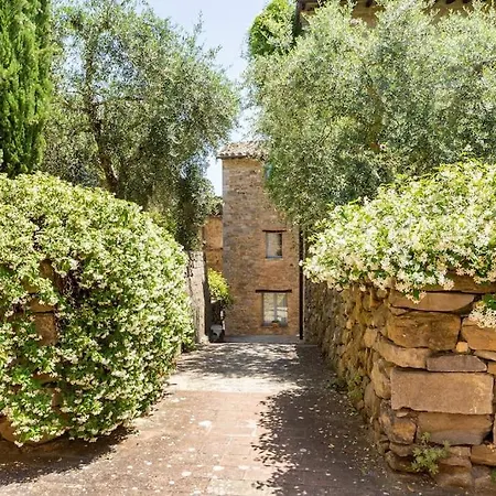 Charming Castle Apartment *